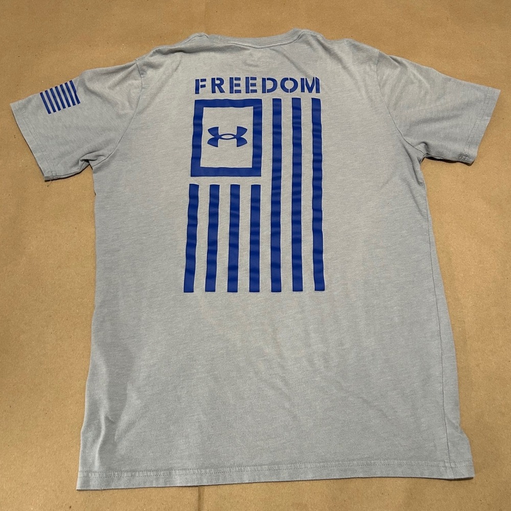 Under Armour Gray Freedom Graphic T-Shirt Mens Small - Picture 2 of 9